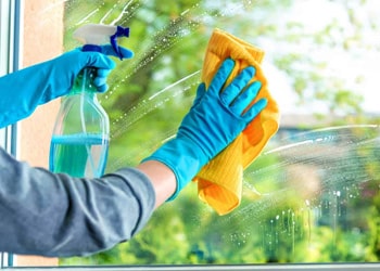 Window & Glass Cleaning
